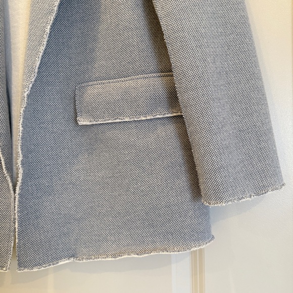 Topshop Boyfriend Blazer with Raw Hem in Blueish Grey - Size 8, Soft & Chic Look - Picture 4 of 10